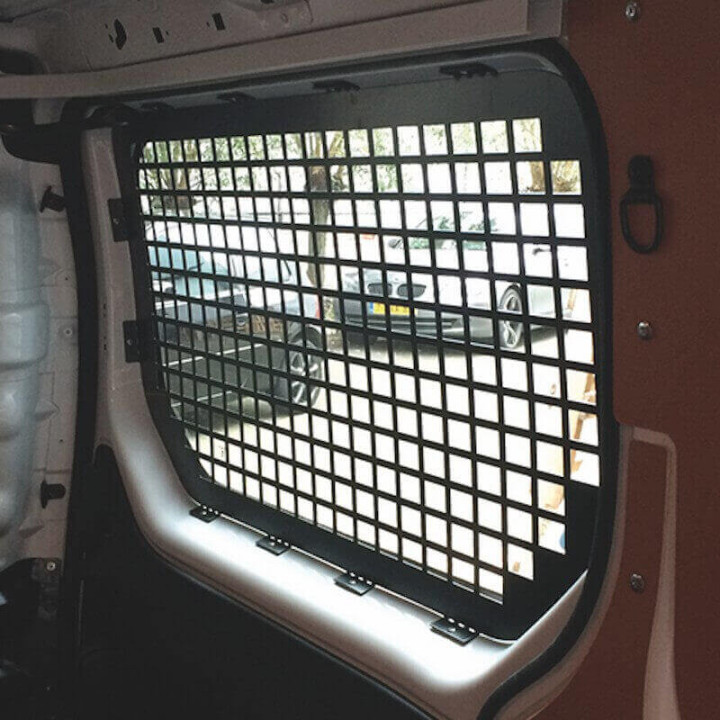 Grilles anti-effraction Peugeot Bipper - vue intérieure porte latérale