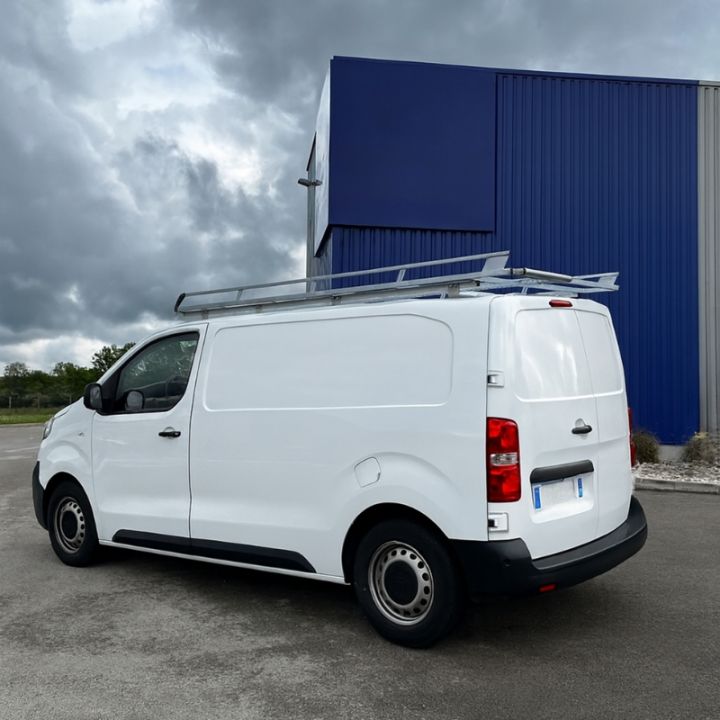 Galerie acier Renault trafic 2024+ -photo non contractuelle