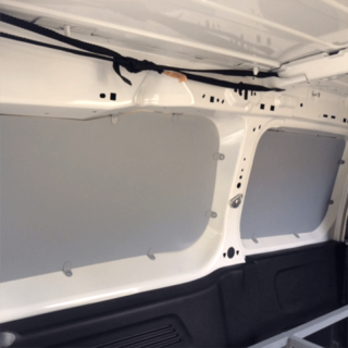 Habillage bois parois Kia PV5 - interieur - photo générique